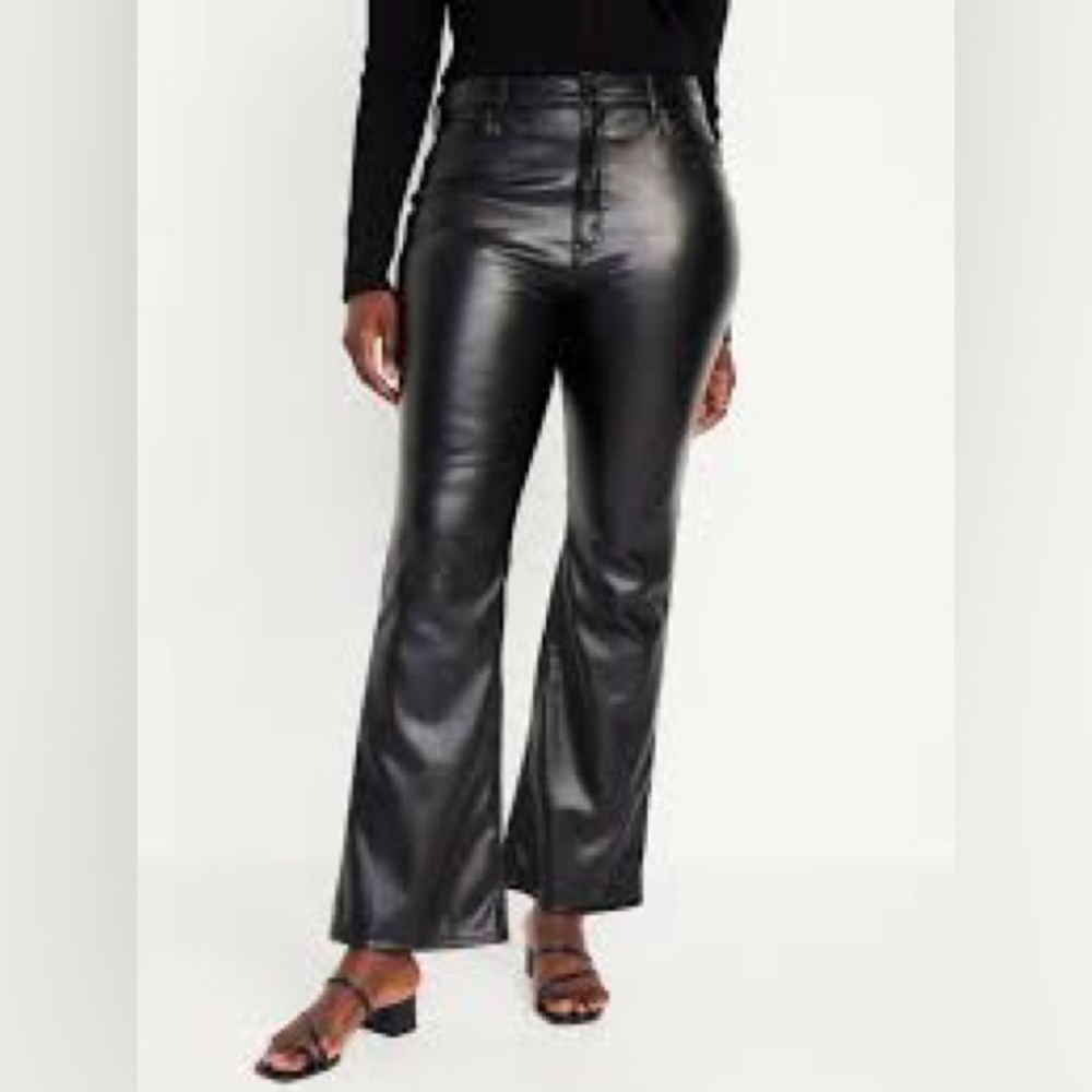 Old Navy Black Higher High-Waisted Faux-Leather Flare Pants Women’s Size 6 Tall